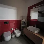 La Casa Sotto Il Castello *