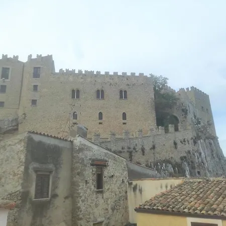 Apartman La Casa Sotto Il Castello *