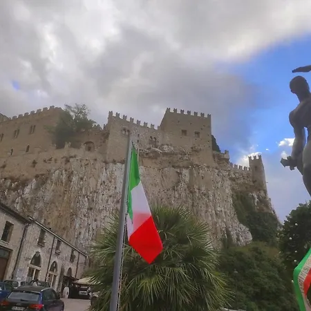 Apartman La Casa Sotto Il Castello