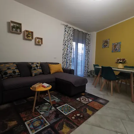 La Casa Sotto Il Castello Apartman *