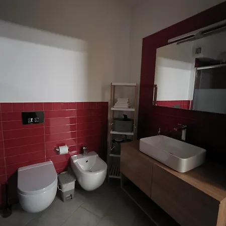 La Casa Sotto Il Castello *
